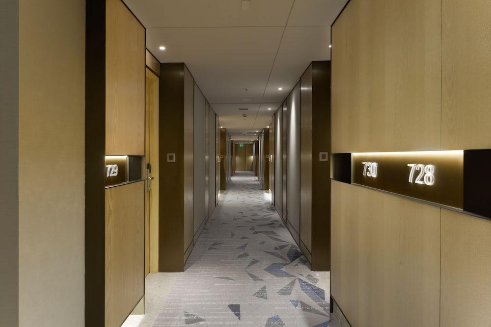 Surat Marriott Hotel Экстерьер фото