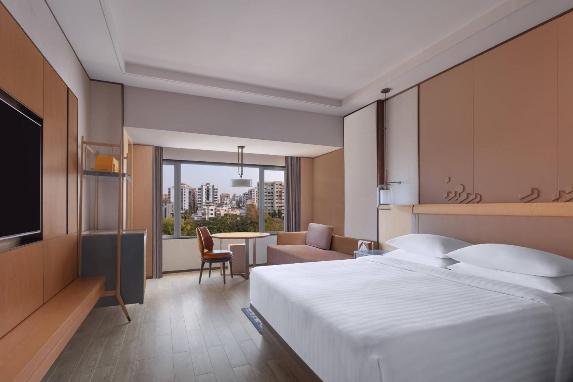Surat Marriott Hotel Экстерьер фото