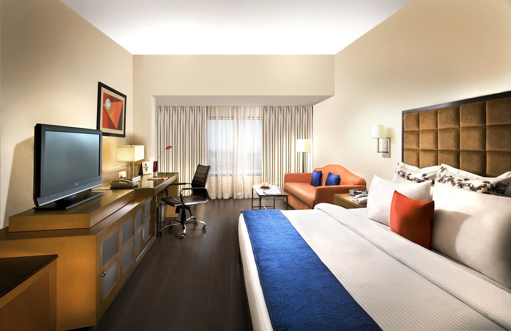Surat Marriott Hotel Номер фото